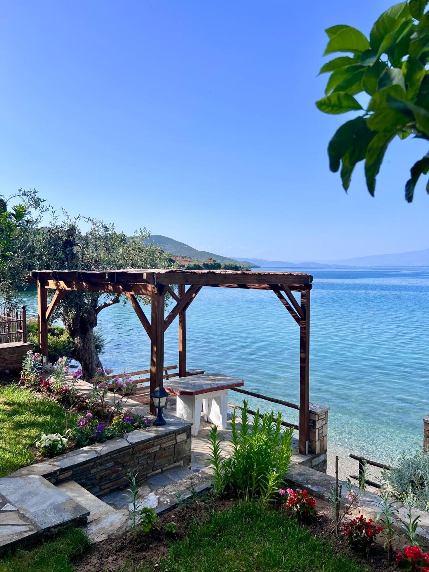 Villas Nies Seaside Appartments Sourpi Екстериор снимка